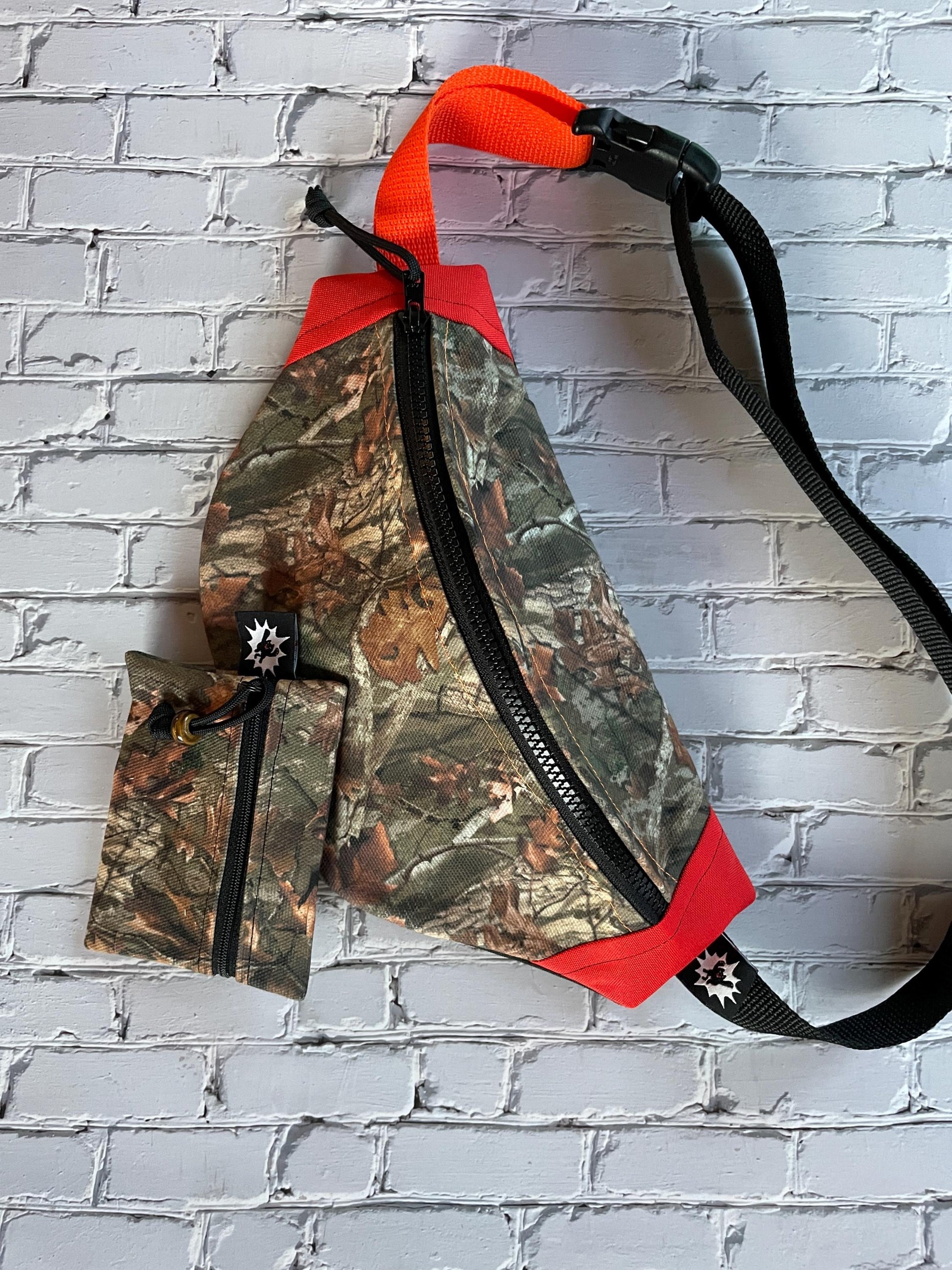 Mossy Oak Waxed Canvas Sling Bag for Women or Men | Men's Bum Bag | Canvas Hip Bag | Cross Body Waist Bag | Fanny Pack Vintage and Retro