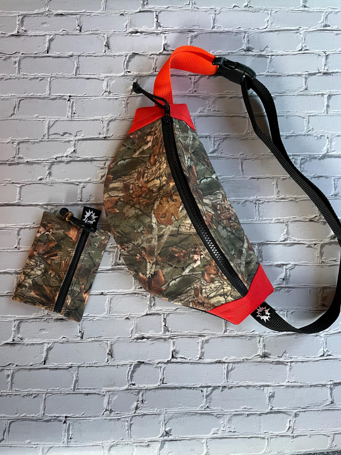 Mossy Oak Waxed Canvas Sling Bag for Women or Men | Men's Bum Bag | Canvas Hip Bag | Cross Body Waist Bag | Fanny Pack Vintage and Retro