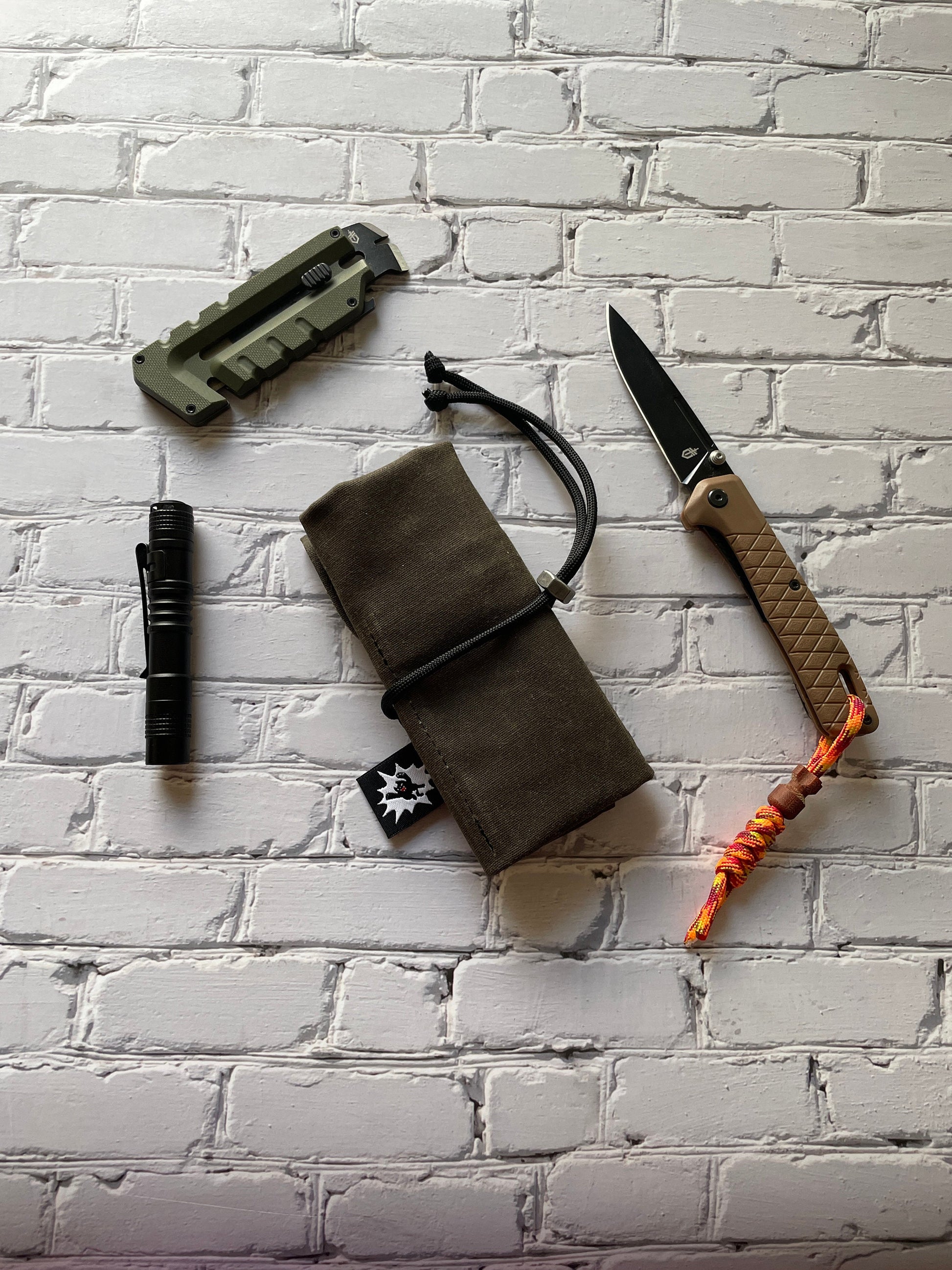 EDC Tool Roll | Waxed Canvas Tool Pouch | Every Day Carry Gear Bag | Pocket Organizer | Knife Roll | Pocket Dump Display Hank | Blue Camo